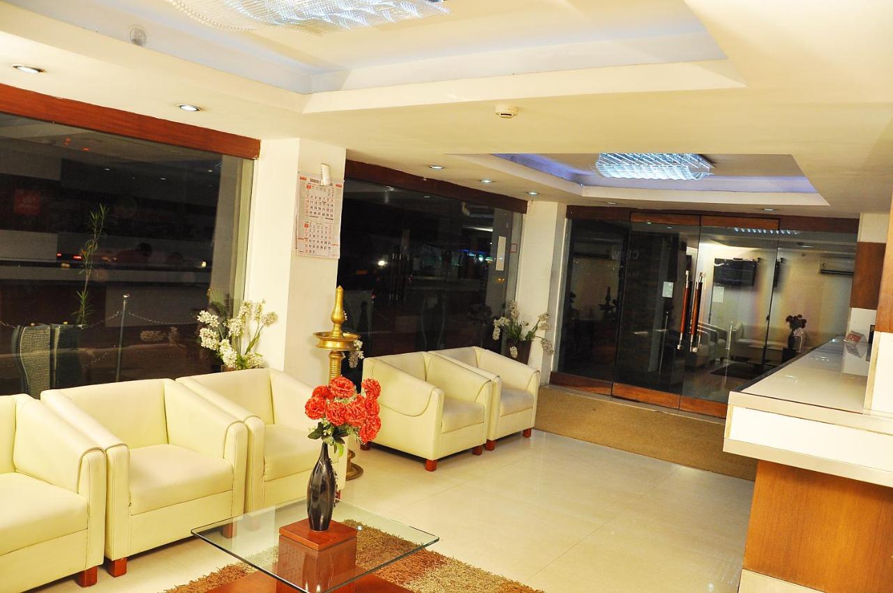 Hotel Luciya Kochi Exterior photo