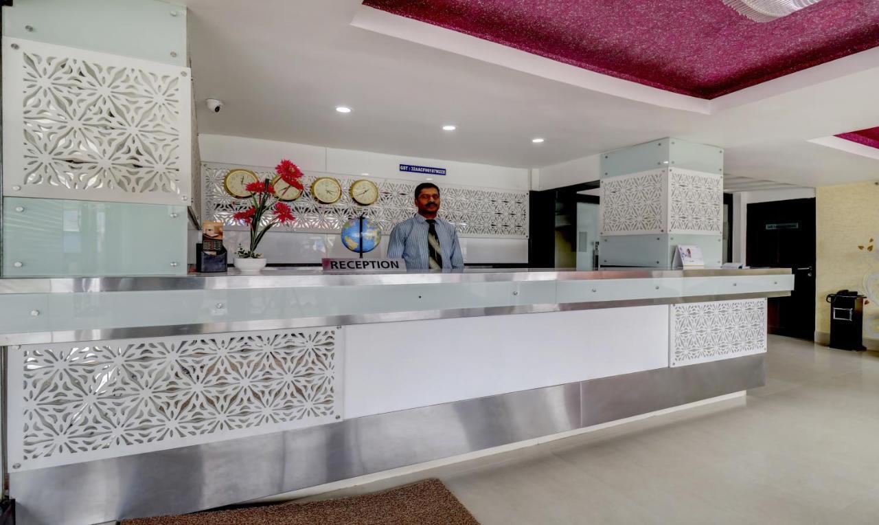 Hotel Luciya Kochi Exterior photo