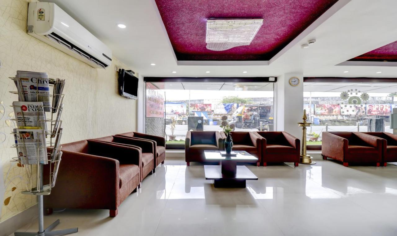 Hotel Luciya Kochi Exterior photo